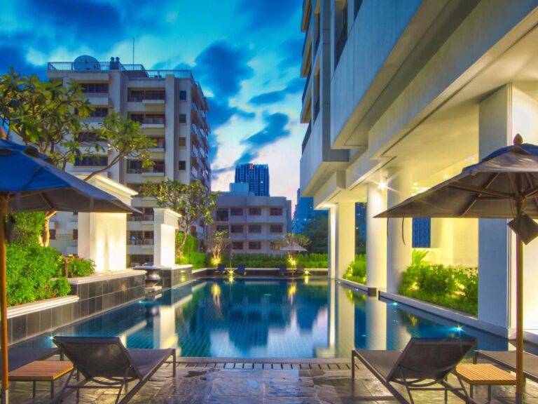 Pool 2